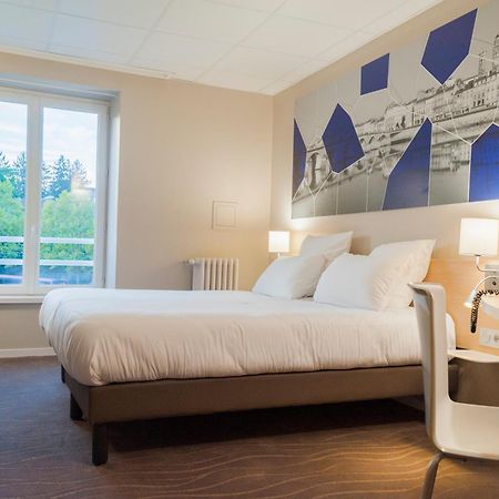 Brit Hotel Macon Centre Gare Экстерьер фото