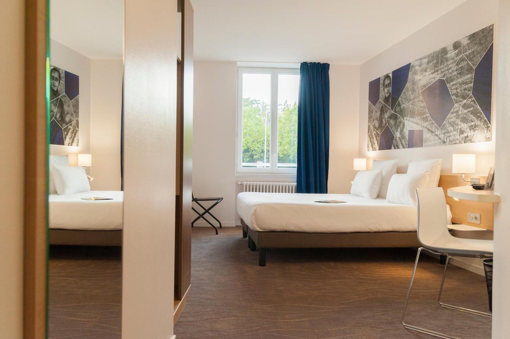 Brit Hotel Macon Centre Gare Экстерьер фото